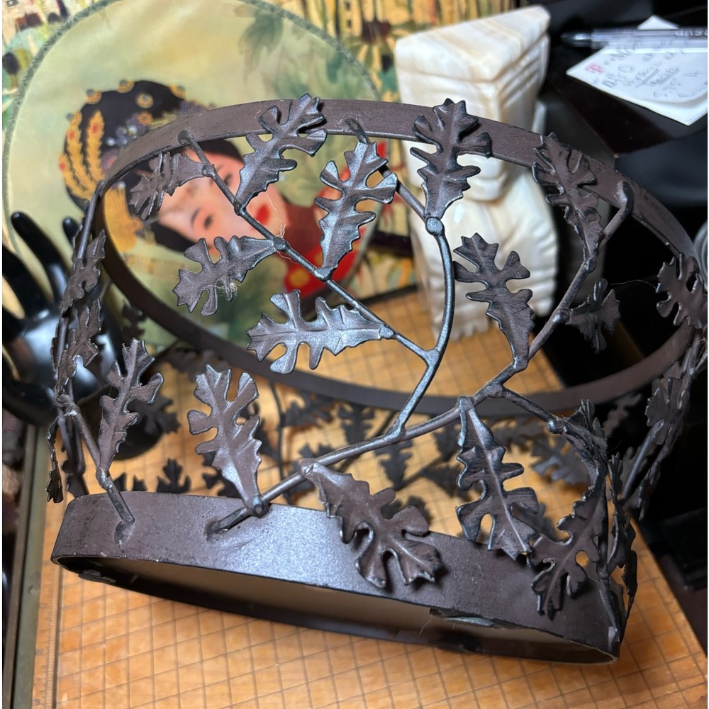 Large Metal Basket w Oak Leaves Branches Rustic 10.75”Dx5.75”H Philippines - Picture 6 of 11